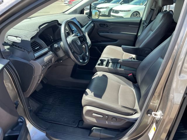 honda odyssey 2018 5FNRL6H74JB043584 image honda odyssey 2018 5FNRL6H74JB043584 image