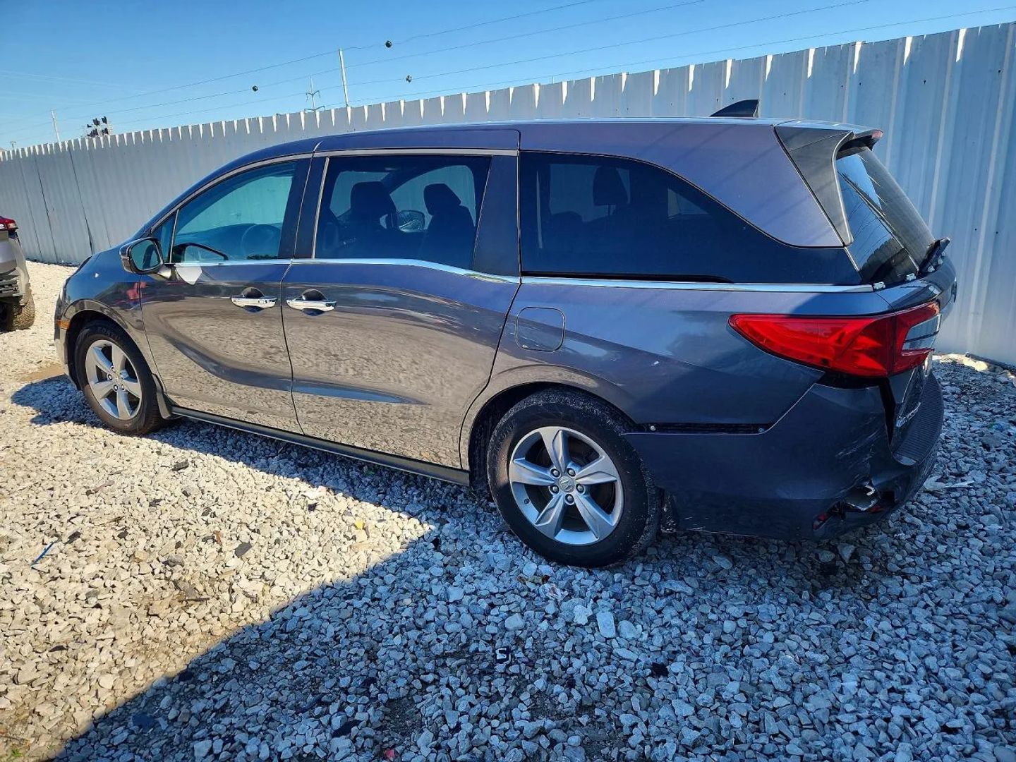 honda odyssey 2018 5FNRL6H70JB050399 image honda odyssey 2018 5FNRL6H70JB050399 image