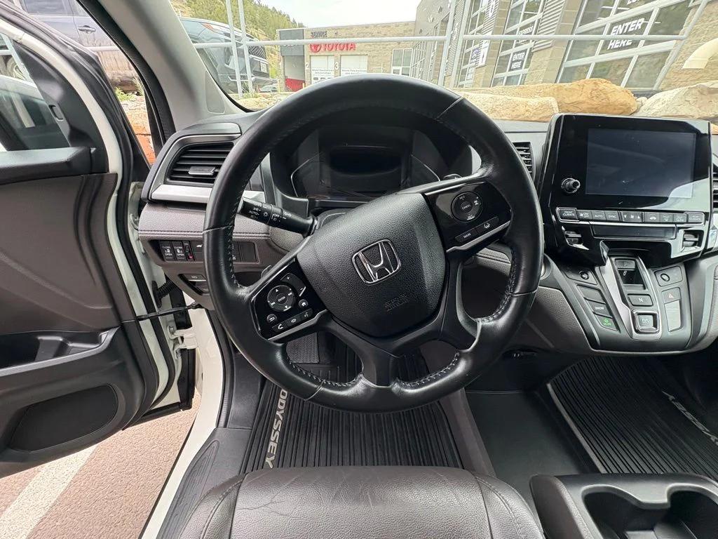 honda odyssey 2018 5FNRL6H7XJB102329 image honda odyssey 2018 5FNRL6H7XJB102329 image
