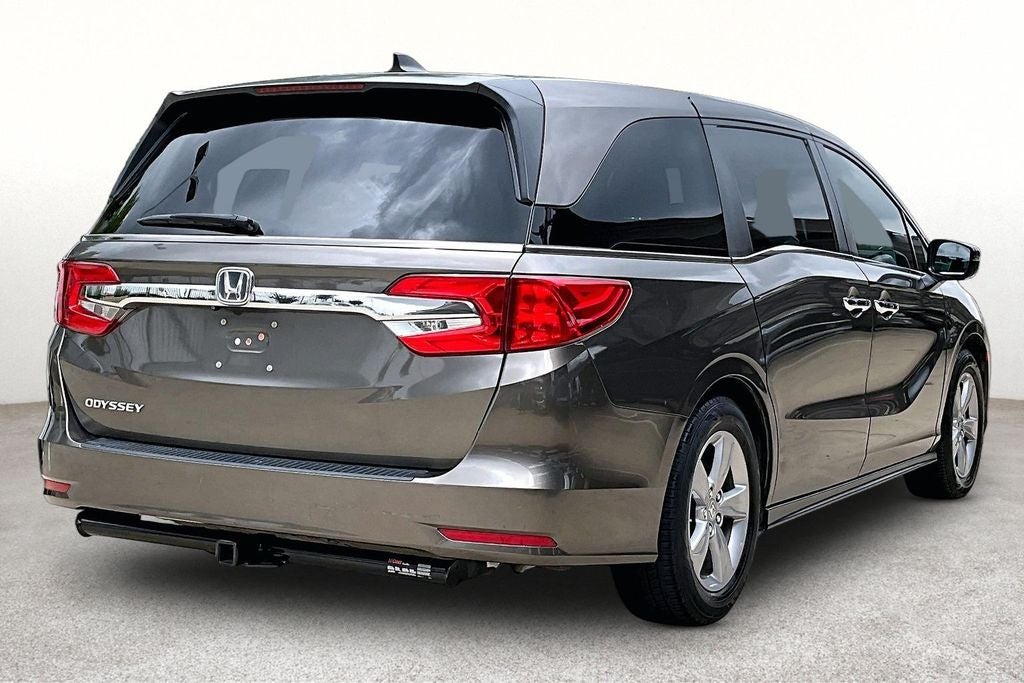 honda odyssey 2018 5FNRL6H79JB020205 image honda odyssey 2018 5FNRL6H79JB020205 image