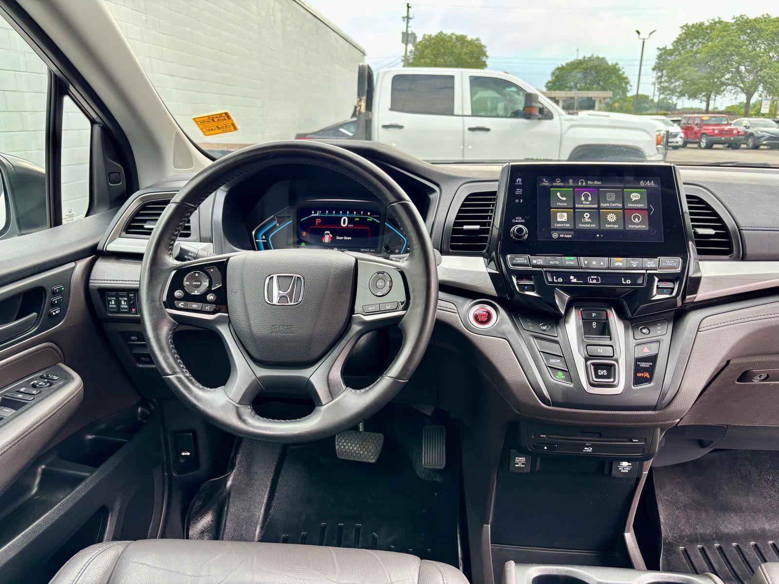 honda odyssey 2018 5FNRL6H77JB039271 image honda odyssey 2018 5FNRL6H77JB039271 image