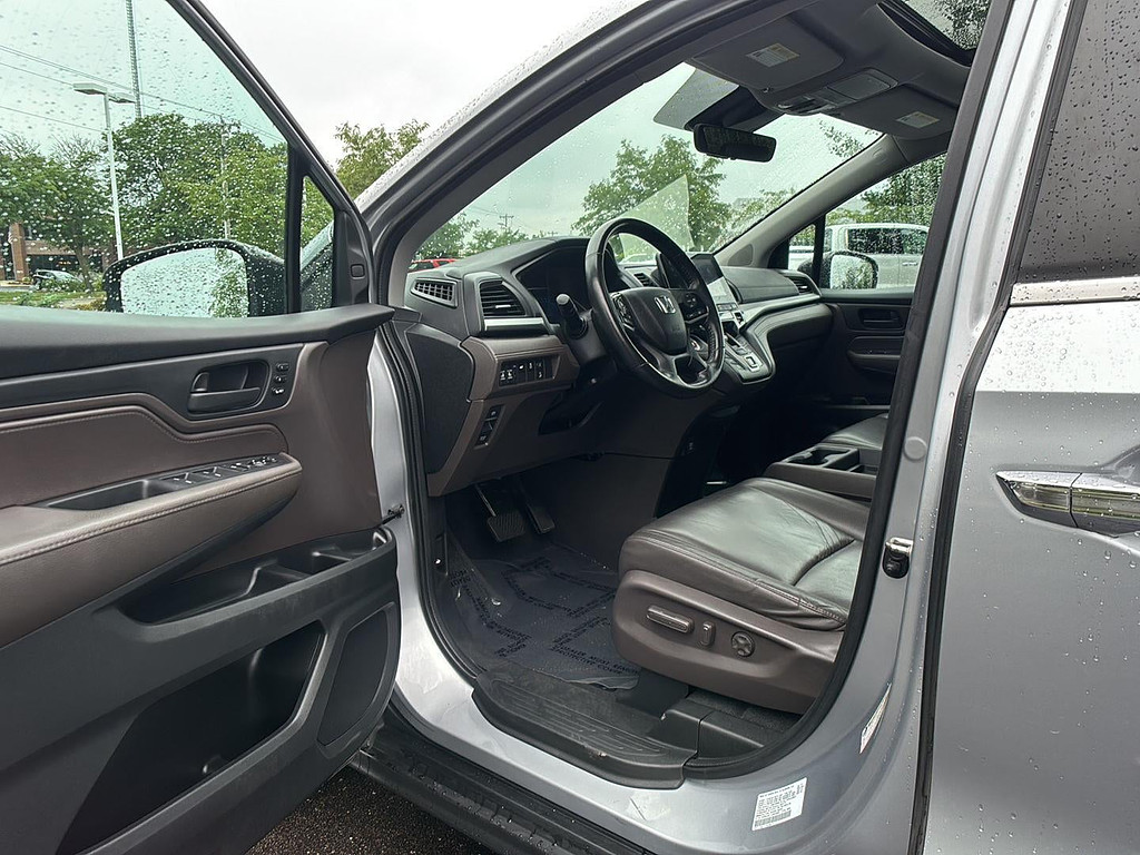 honda odyssey 2018 5FNRL6H71JB045650 image honda odyssey 2018 5FNRL6H71JB045650 image