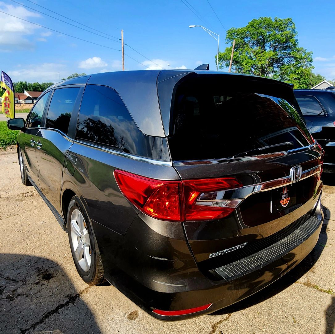 honda odyssey 2018 5FNRL6H71JB071133 image honda odyssey 2018 5FNRL6H71JB071133 image