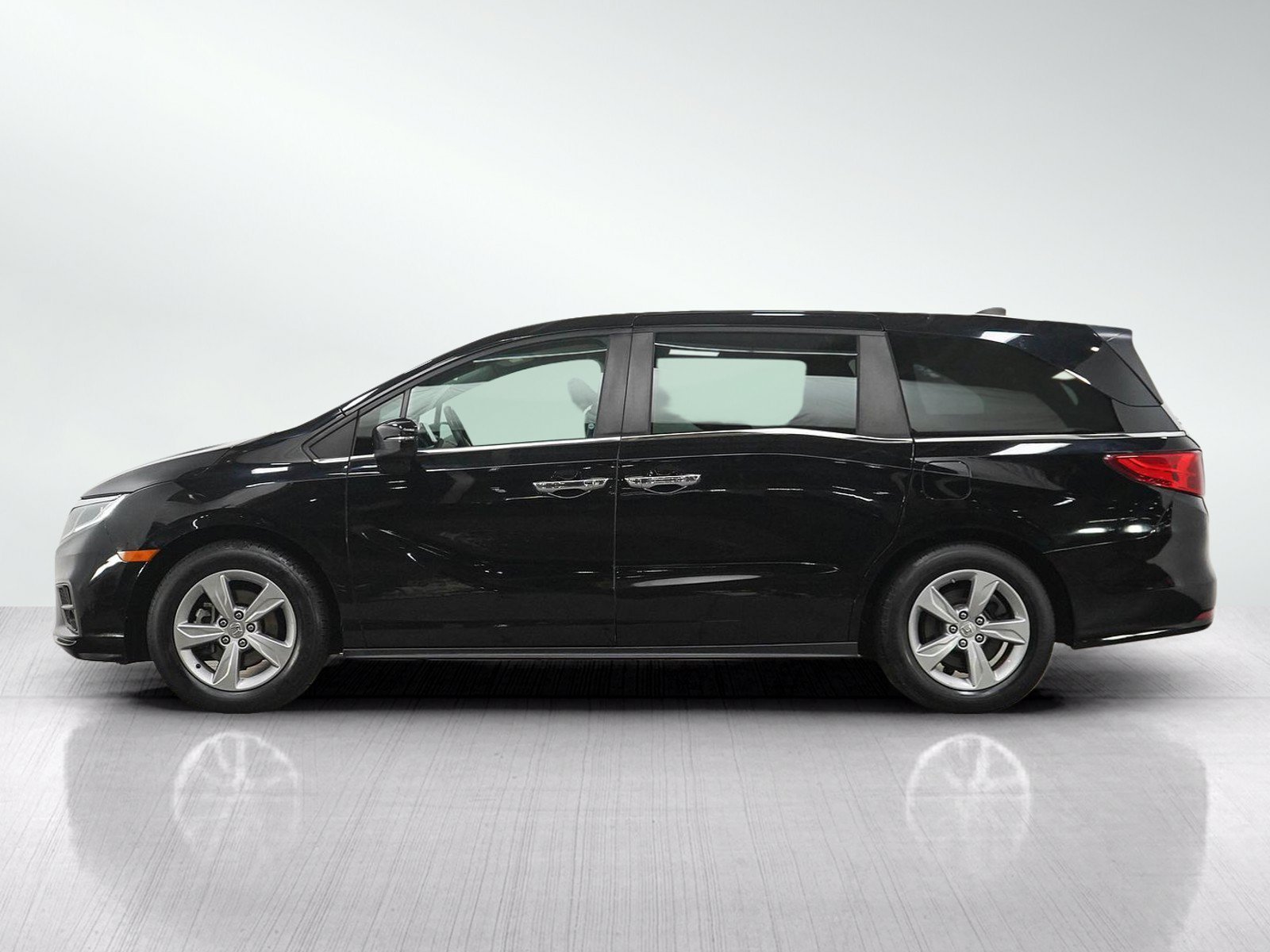 honda odyssey 2018 5FNRL6H74JB050633 image honda odyssey 2018 5FNRL6H74JB050633 image