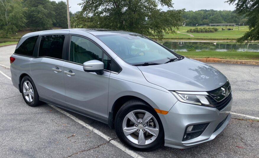 honda odyssey 2018 5FNRL6H70JB069583 image honda odyssey 2018 5FNRL6H70JB069583 image