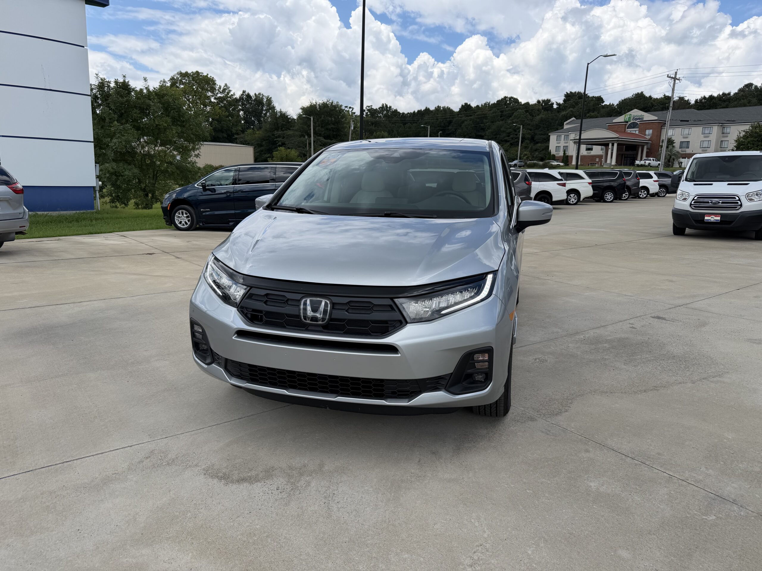 honda odyssey 2026 5FNRL6H60TB045603 image honda odyssey 2026 5FNRL6H60TB045603 image