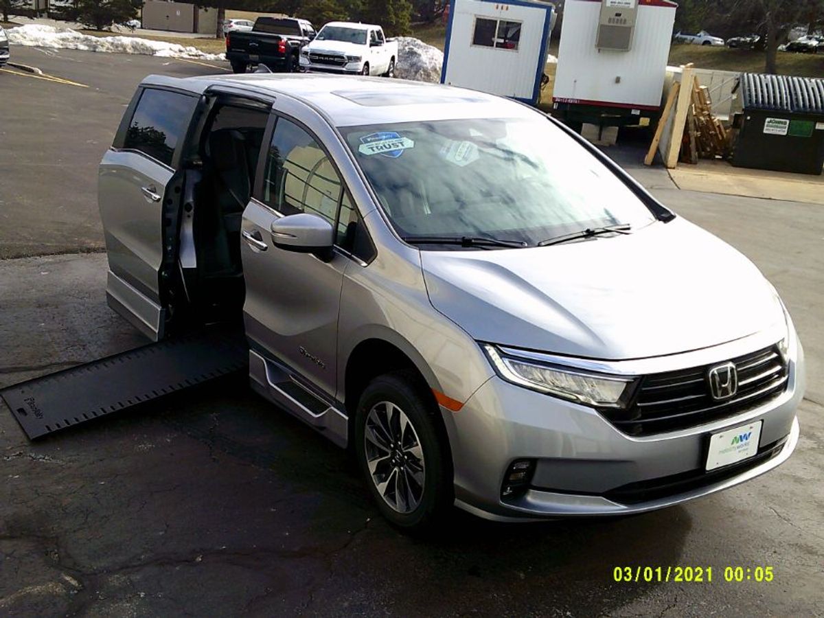 honda odyssey 2024 5FNRL6H68RB023244 image honda odyssey 2024 5FNRL6H68RB023244 image