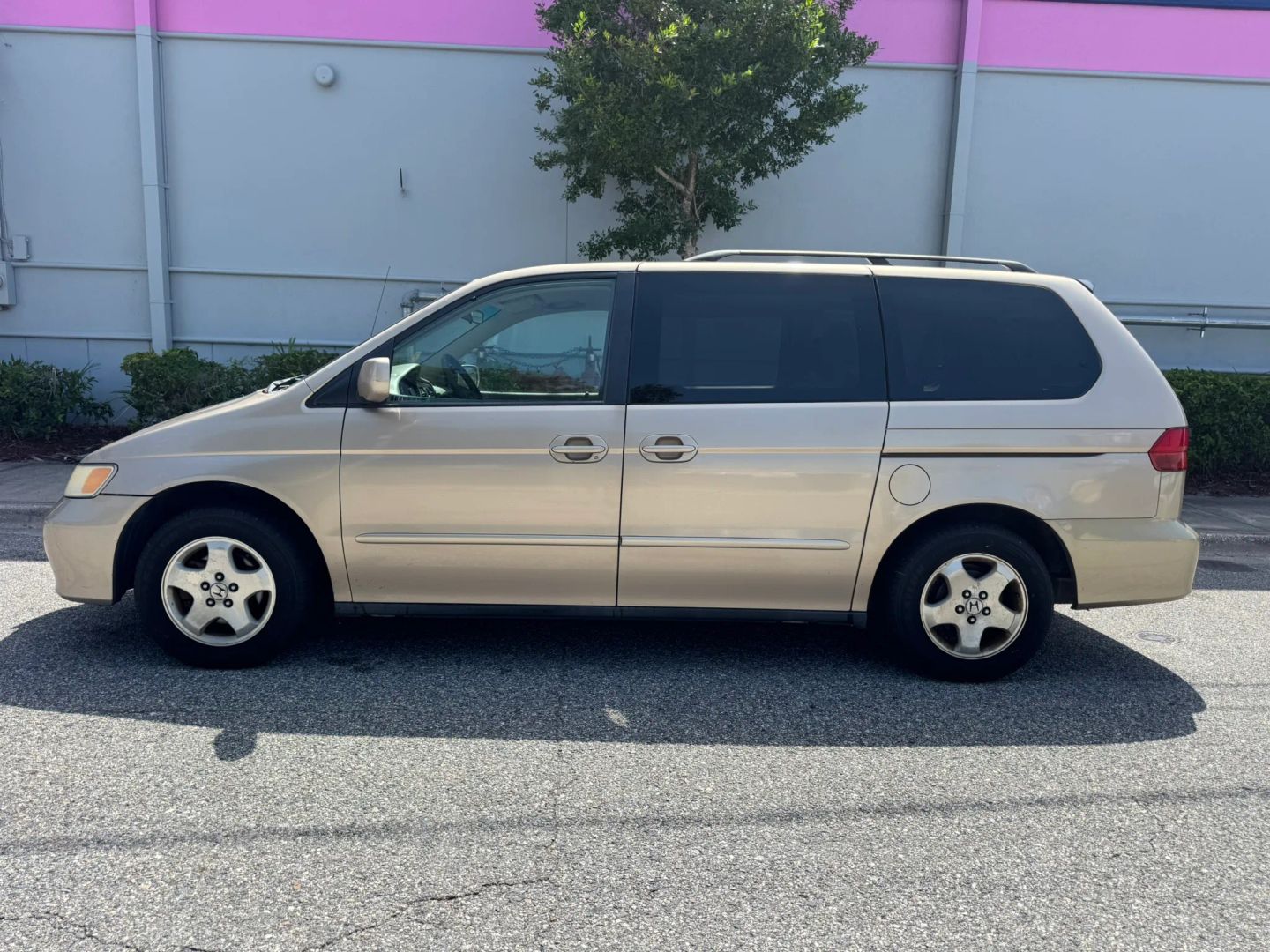 honda odyssey 2000 2HKRL1866YH624400 image honda odyssey 2000 2HKRL1866YH624400 image
