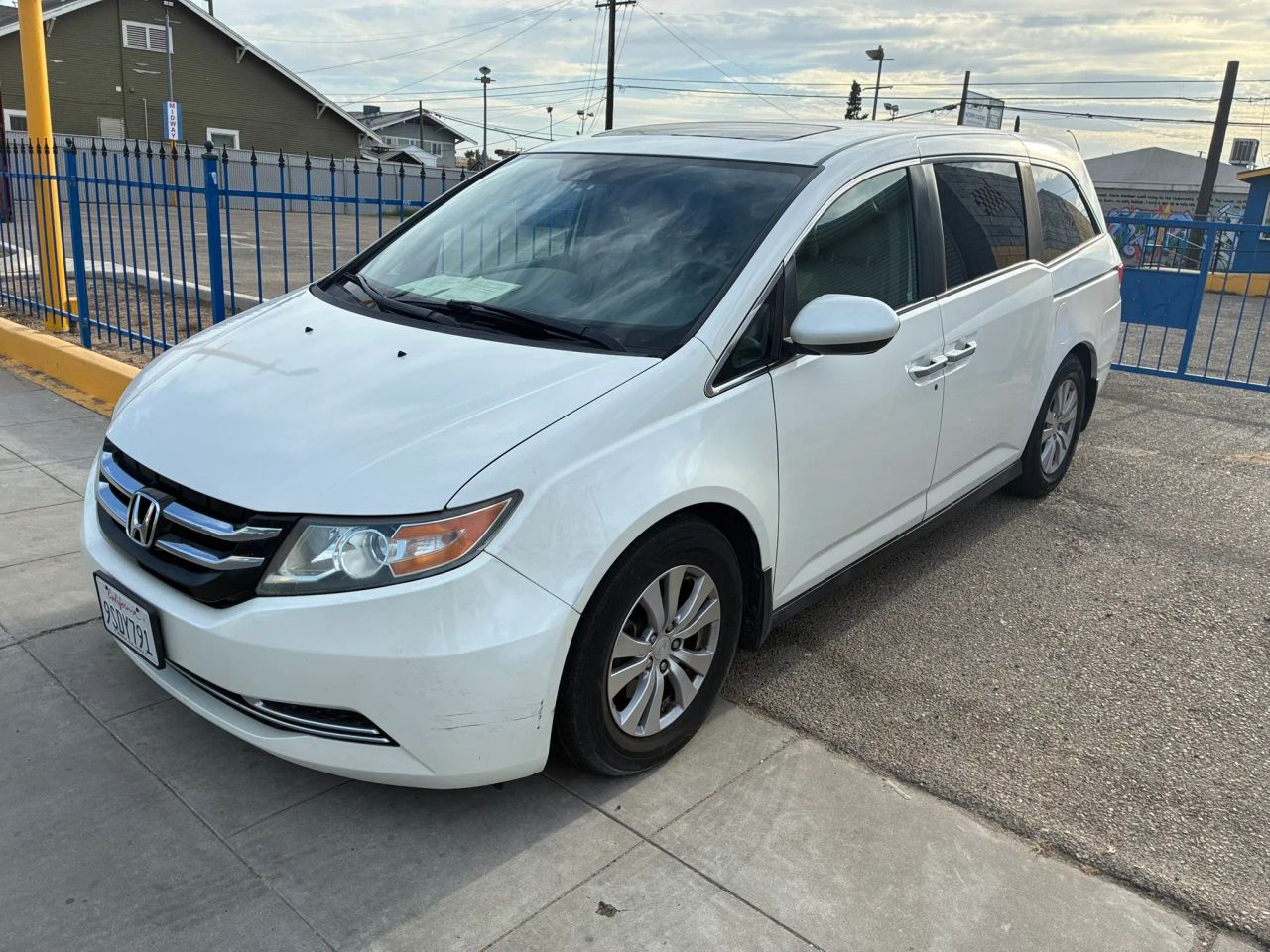 honda odyssey 2015 5FNRL5H64FB065688 image honda odyssey 2015 5FNRL5H64FB065688 image