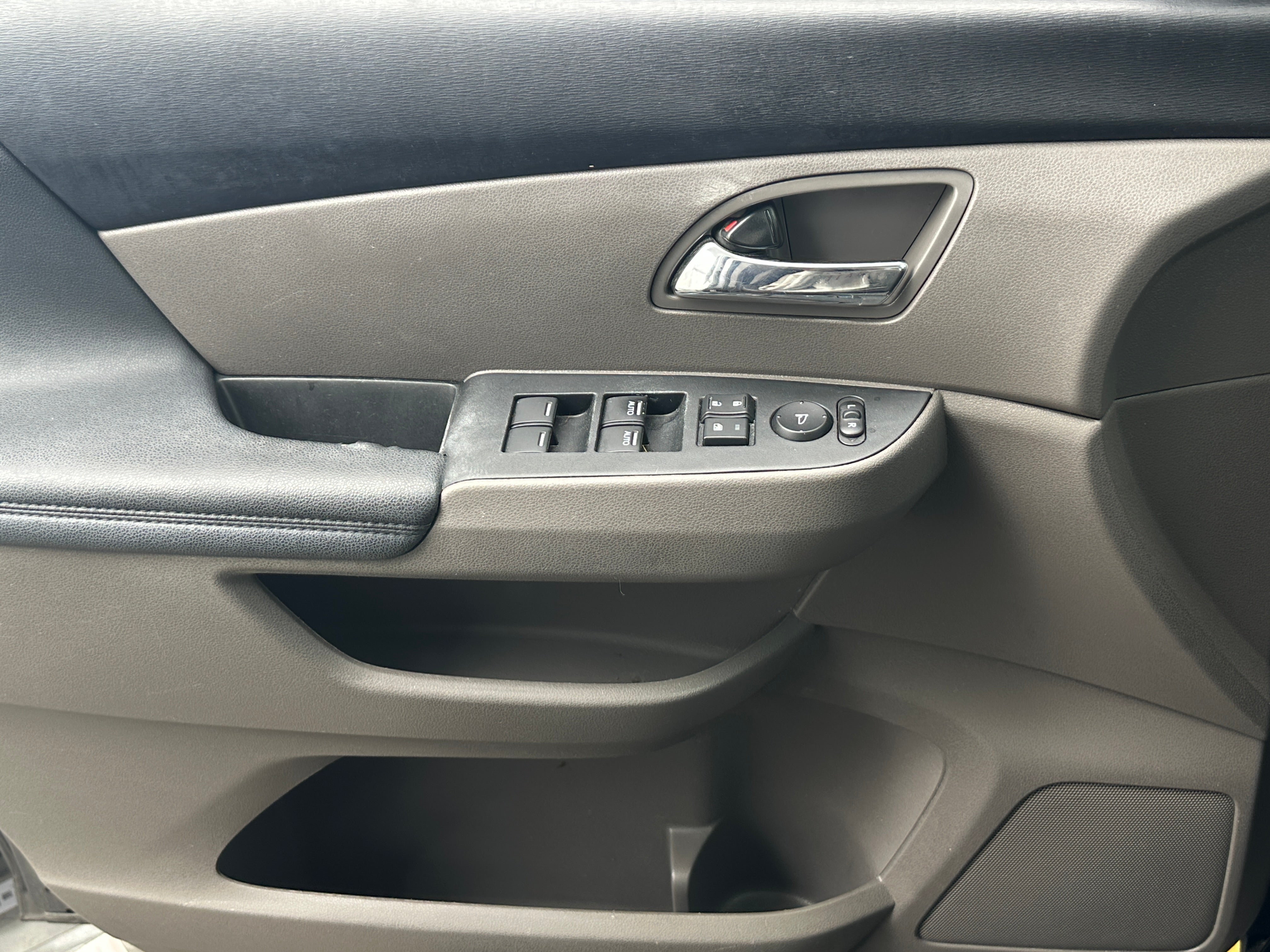 honda odyssey 2015 5FNRL5H69FB126761 image honda odyssey 2015 5FNRL5H69FB126761 image