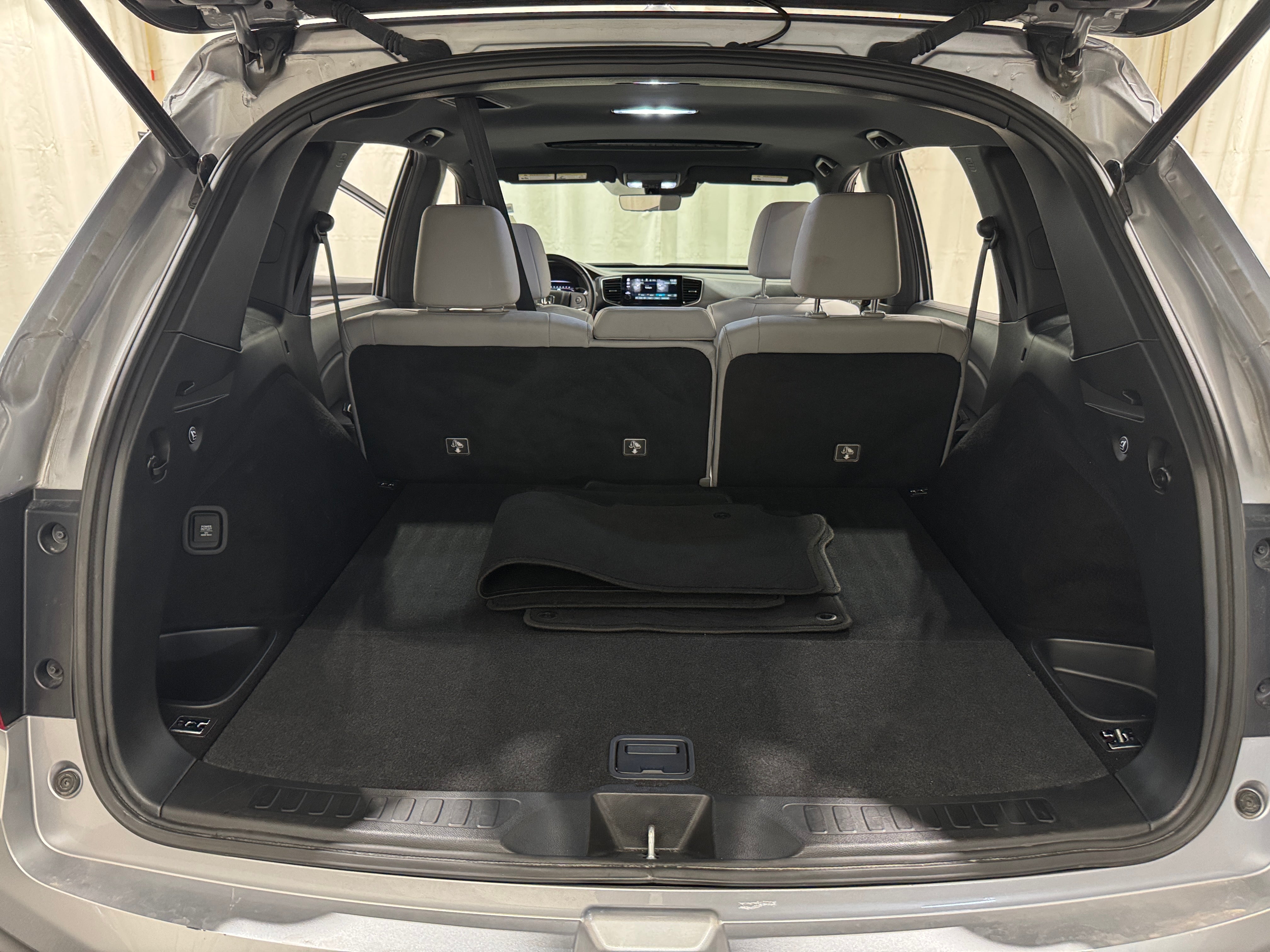 honda passport 2023 5FNYF8H50PB009213 image honda passport 2023 5FNYF8H50PB009213 image