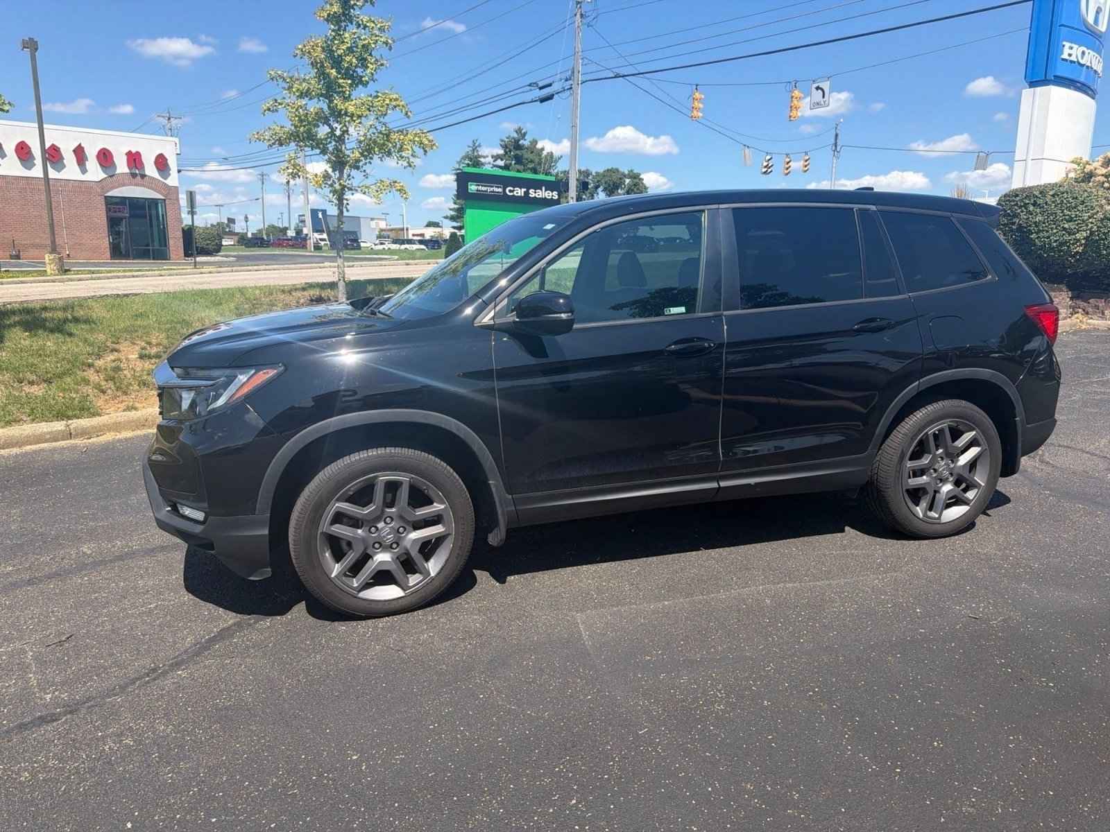 honda passport 2023 5FNYF8H50PB030952 image honda passport 2023 5FNYF8H50PB030952 image