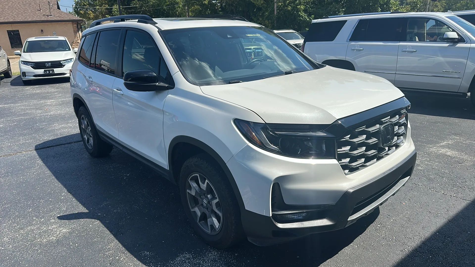 honda passport 2023 5FNYF8H66PB012481 image honda passport 2023 5FNYF8H66PB012481 image