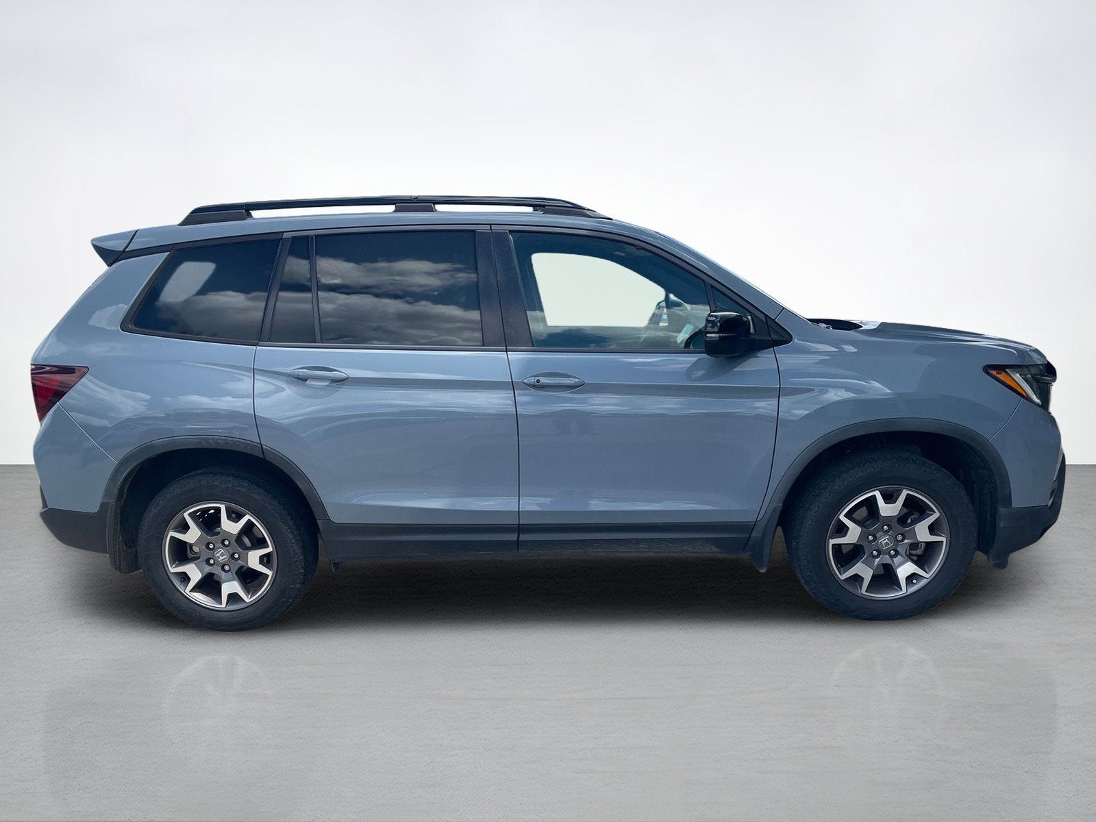 honda passport 2023 5FNYF8H61PB000755 image honda passport 2023 5FNYF8H61PB000755 image
