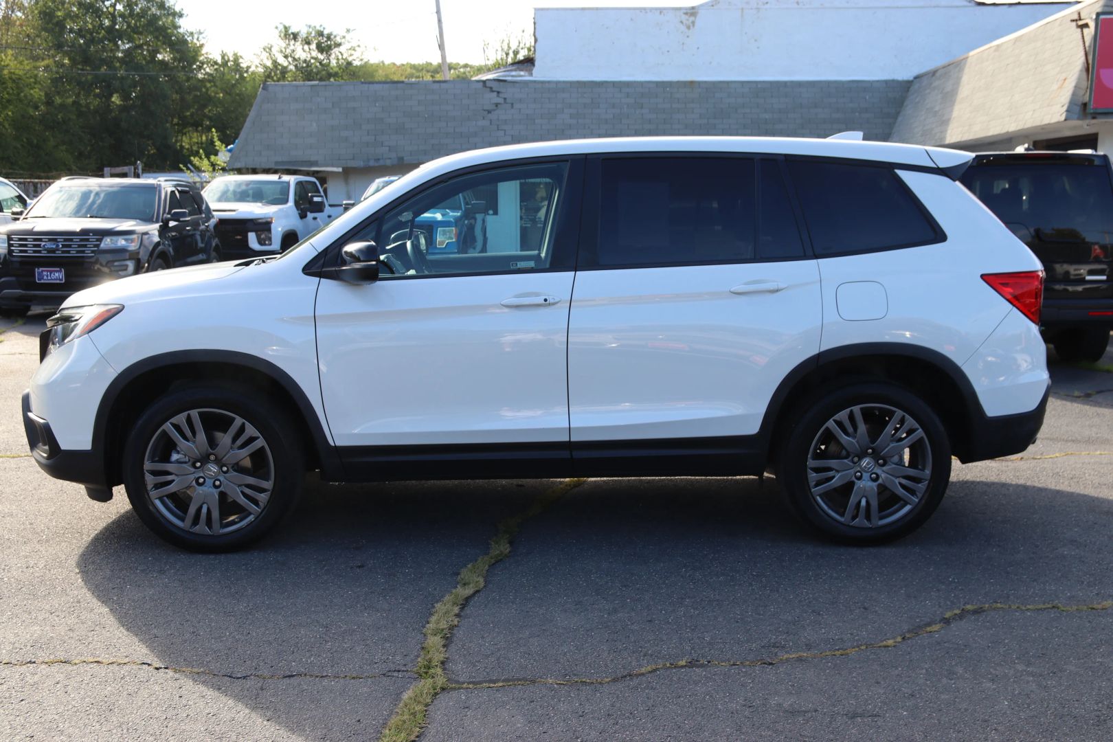honda passport 2019 5FNYF8H52KB023574 image honda passport 2019 5FNYF8H52KB023574 image