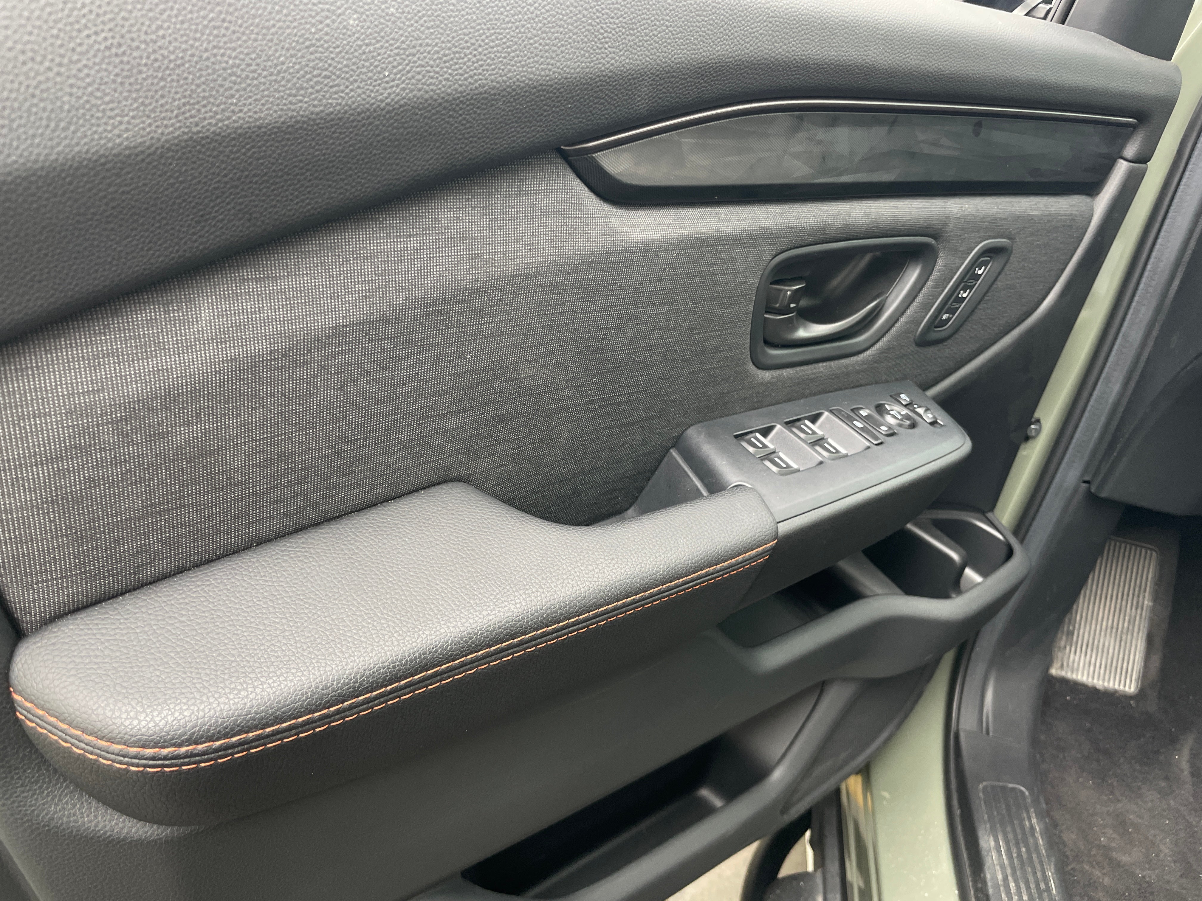 honda passport 2026 5FNYF9H52TB035246 image honda passport 2026 5FNYF9H52TB035246 image