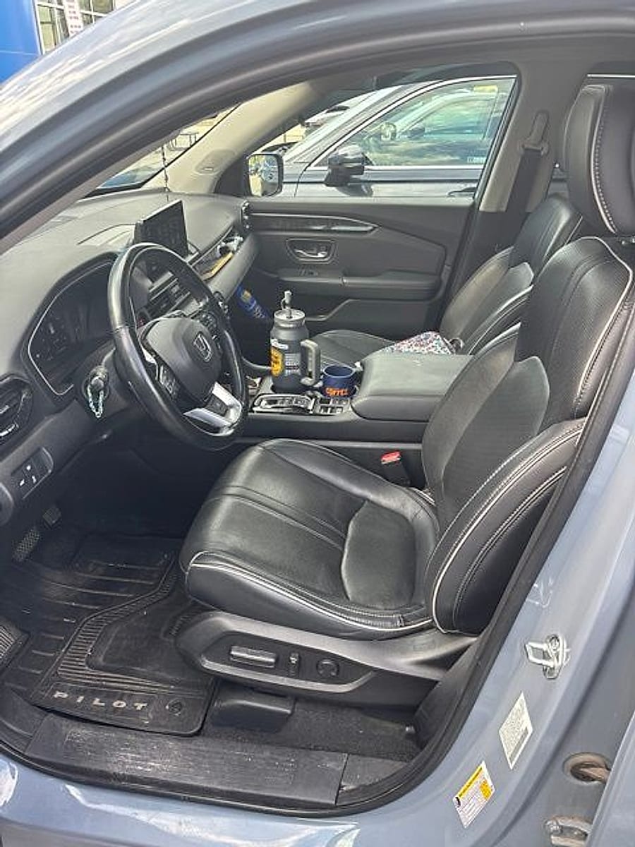 honda pilot 2023 5FNYG1H88PB008440 image honda pilot 2023 5FNYG1H88PB008440 image