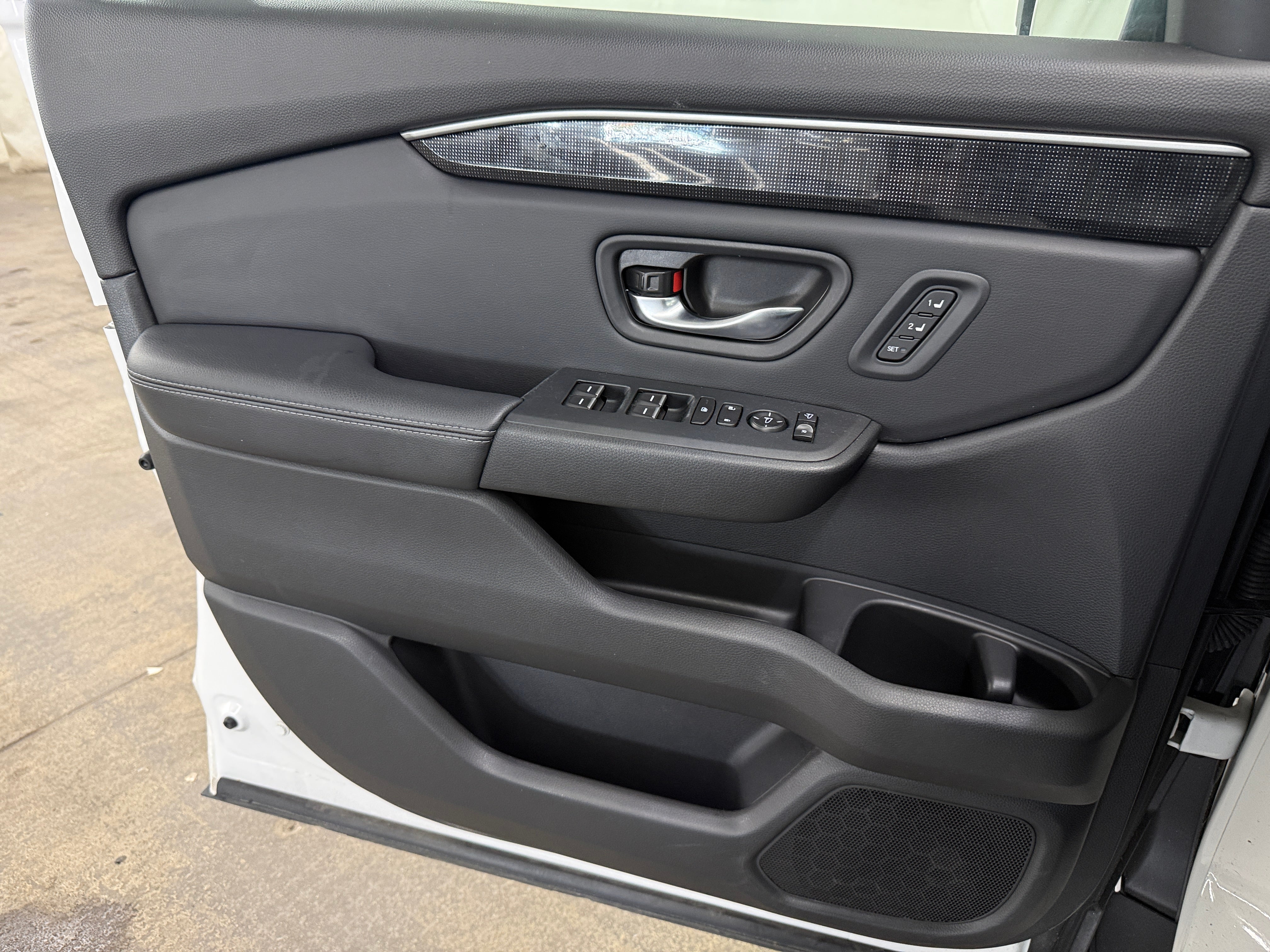 honda pilot 2023 5FNYG1H83PB006580 image honda pilot 2023 5FNYG1H83PB006580 image