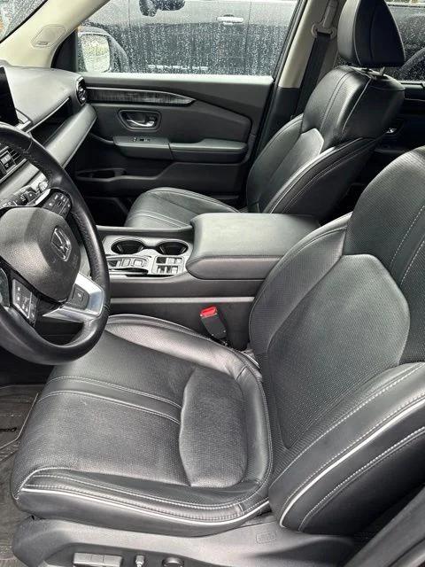 honda pilot 2023 5FNYG1H81PB045068 image honda pilot 2023 5FNYG1H81PB045068 image