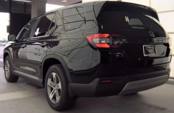 honda pilot 2023 5FNYG2H52PB005125 image honda pilot 2023 5FNYG2H52PB005125 image