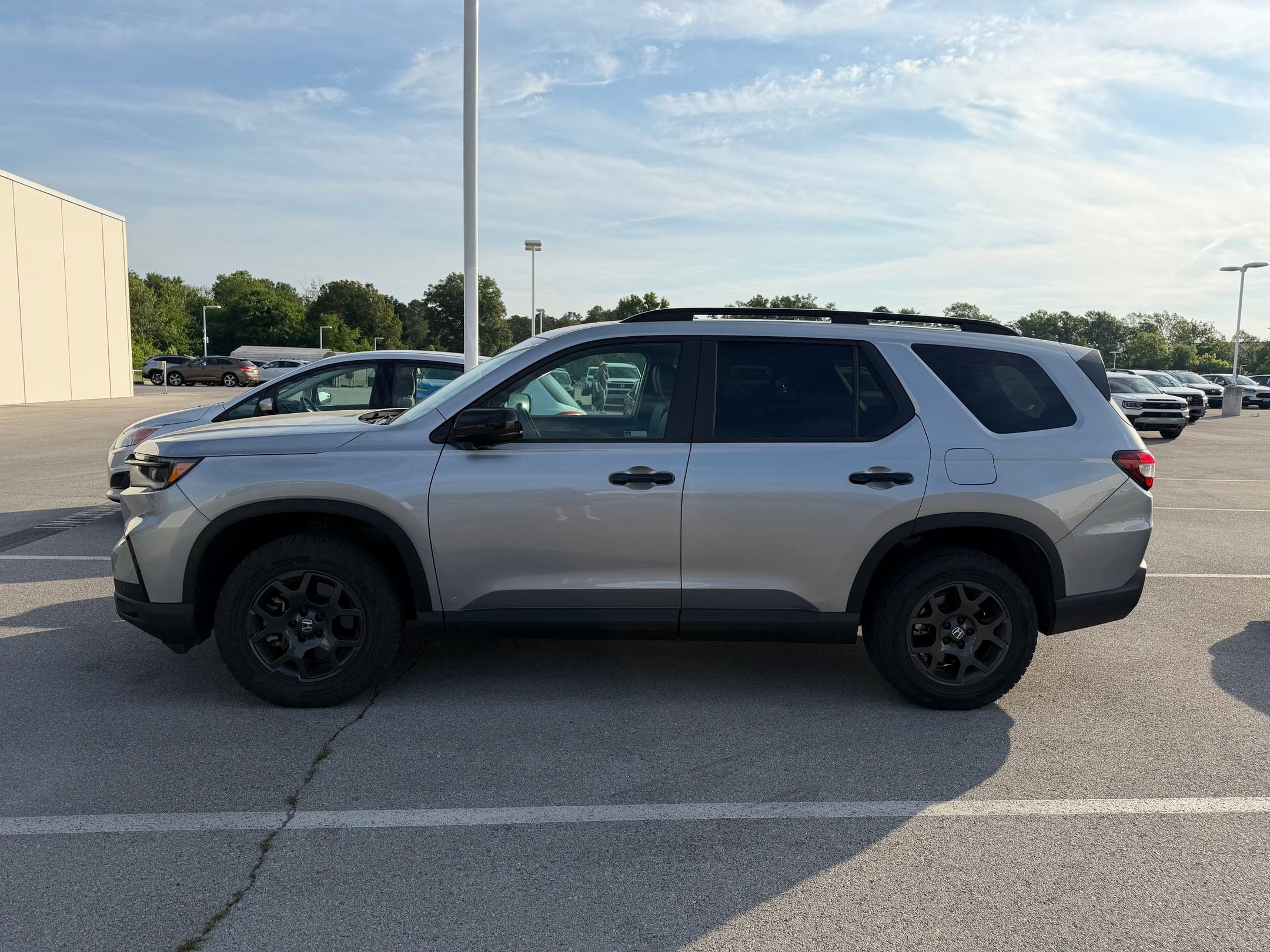 honda pilot 2023 5FNYG1H63PB050979 image honda pilot 2023 5FNYG1H63PB050979 image