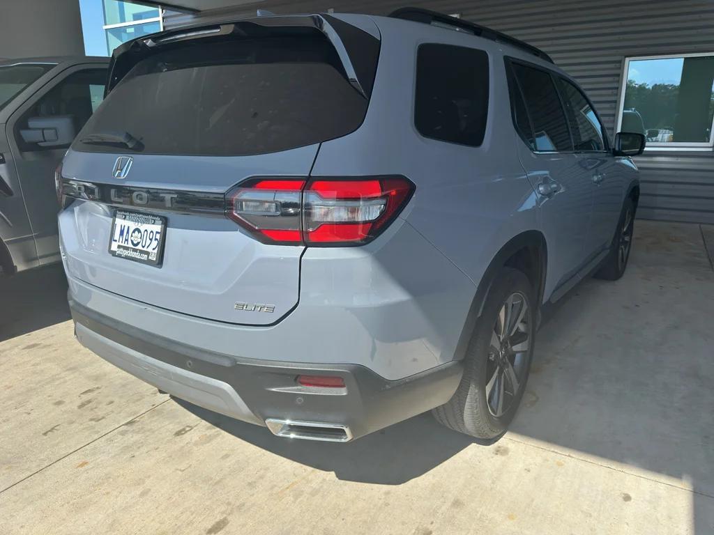 honda pilot 2023 5FNYG1H81PB053963 image honda pilot 2023 5FNYG1H81PB053963 image