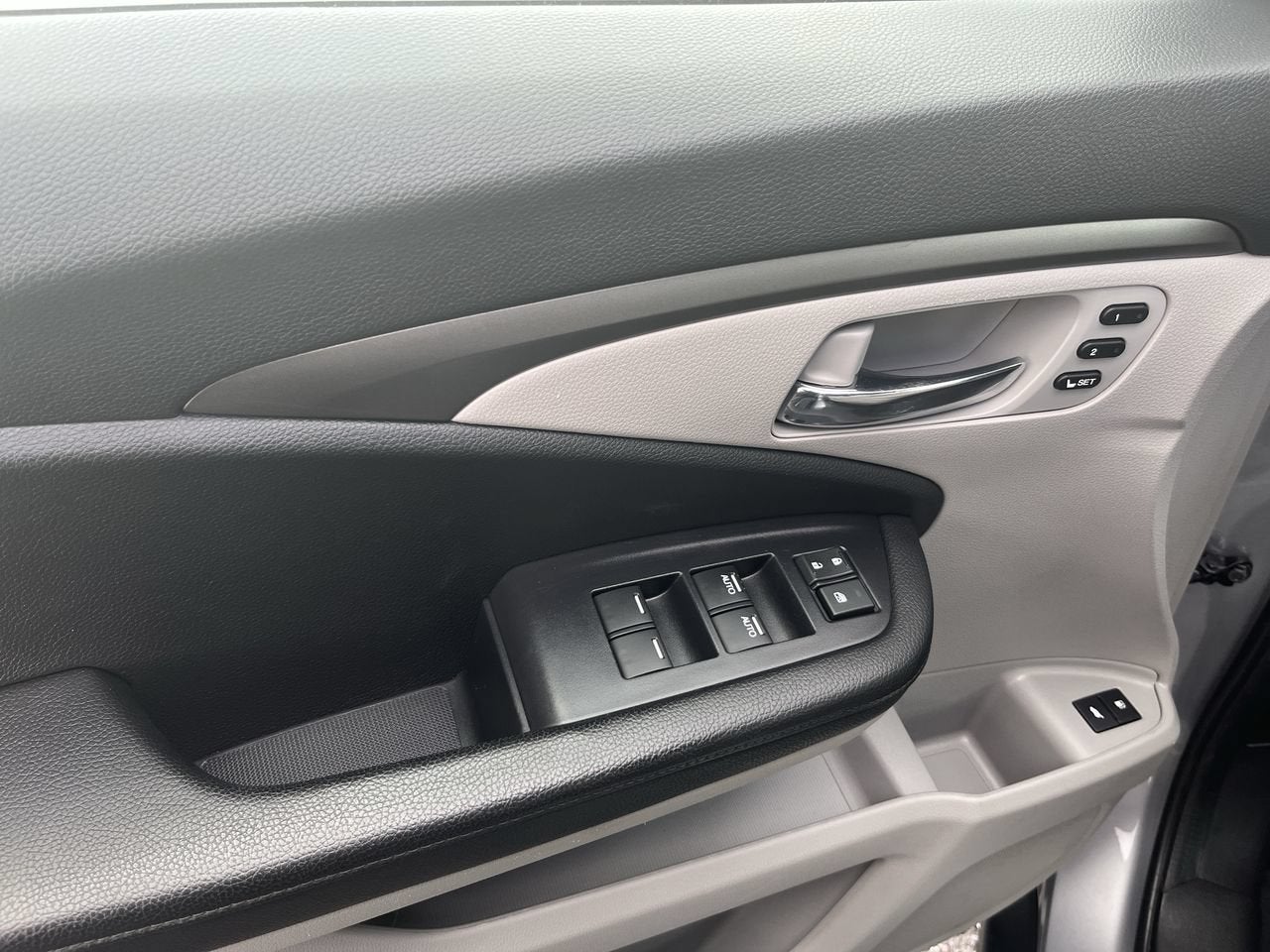 honda pilot 2019 5FNYF6H52KB092558 image honda pilot 2019 5FNYF6H52KB092558 image