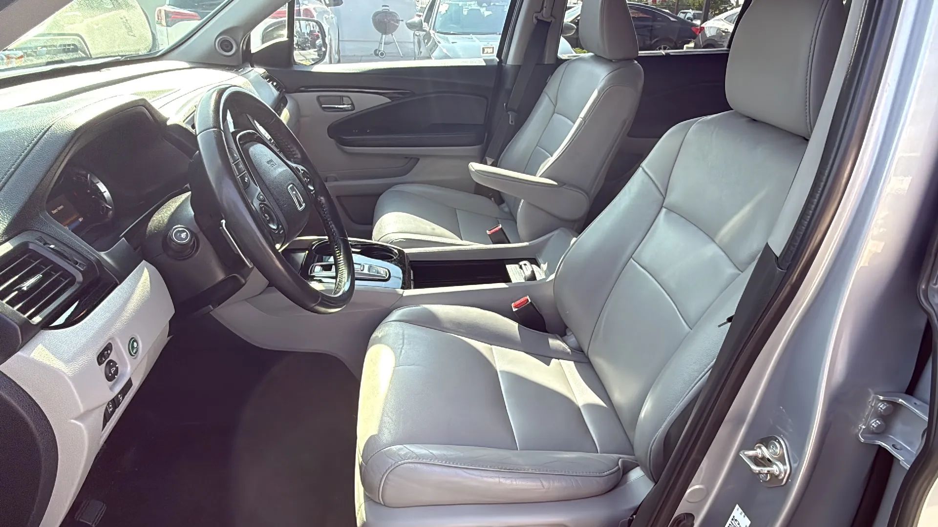 honda pilot 2018 5FNYF6H92JB015920 image honda pilot 2018 5FNYF6H92JB015920 image