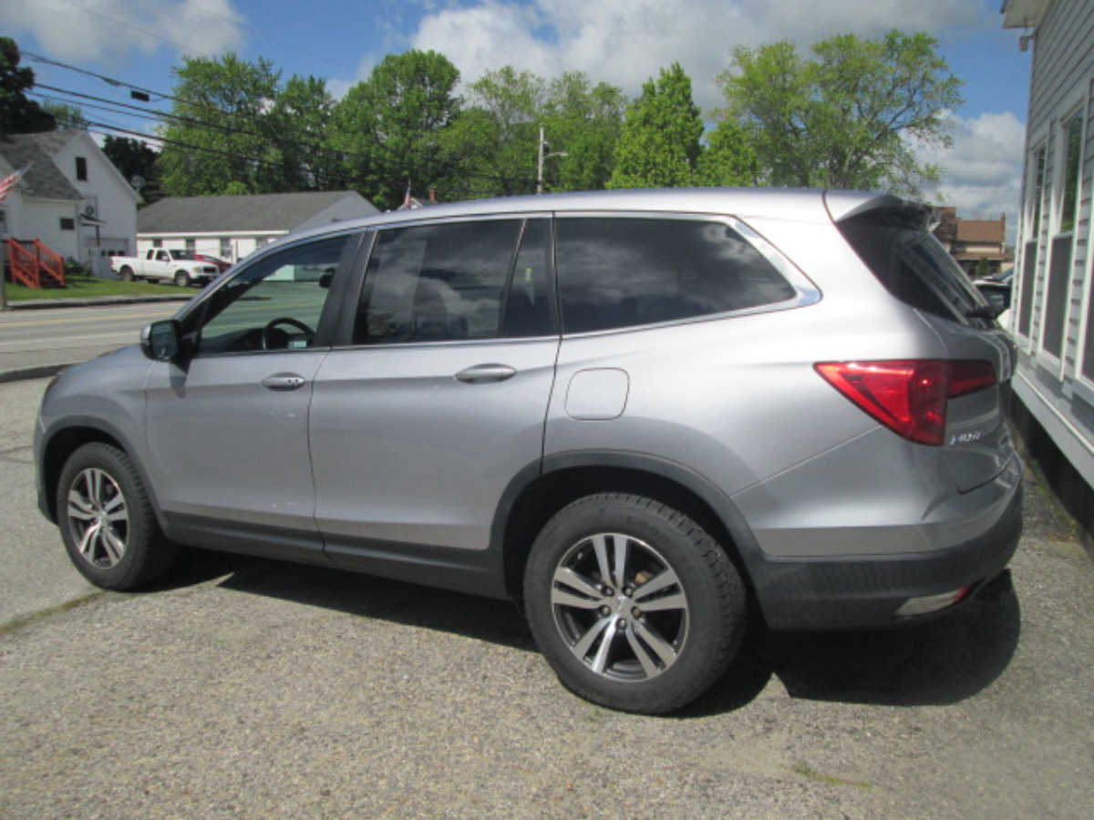 honda pilot 2018 5FNYF6H55JB055311 image honda pilot 2018 5FNYF6H55JB055311 image
