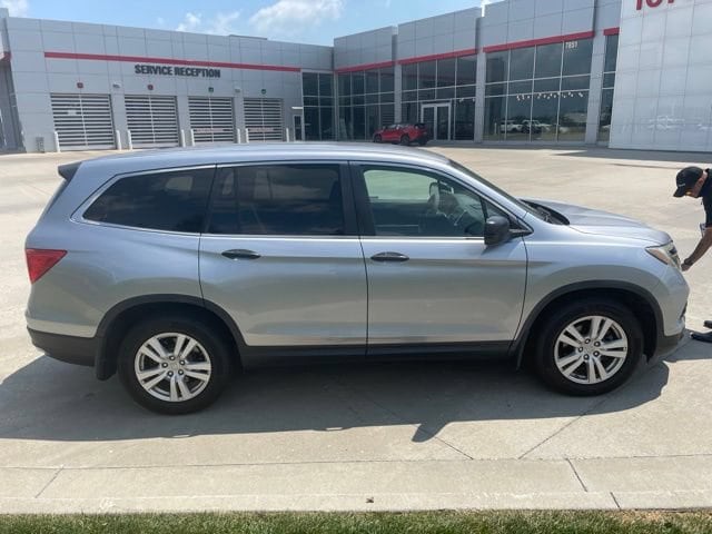 honda pilot 2018 5FNYF6H14JB034625 image honda pilot 2018 5FNYF6H14JB034625 image