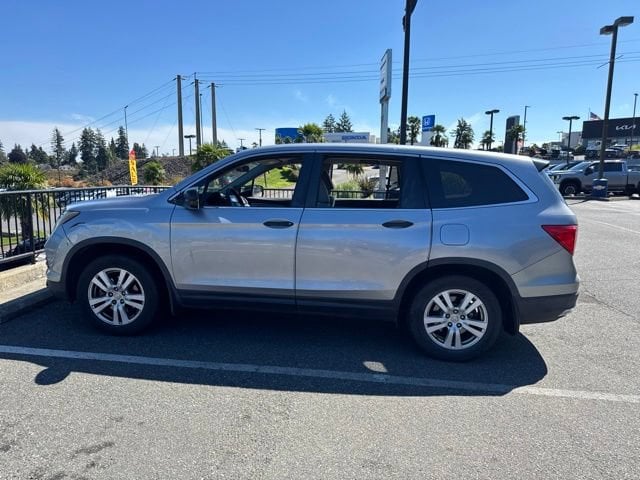 honda pilot 2017 5FNYF5H16HB036333 image honda pilot 2017 5FNYF5H16HB036333 image
