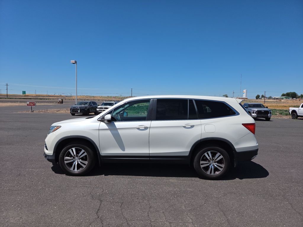 honda pilot 2017 5FNYF6H61HB035558 image honda pilot 2017 5FNYF6H61HB035558 image