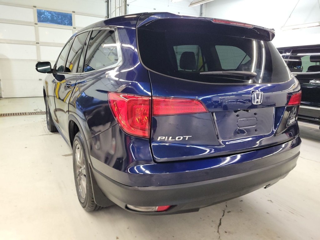 honda pilot 2017 5FNYF6H3XHB044085 image honda pilot 2017 5FNYF6H3XHB044085 image