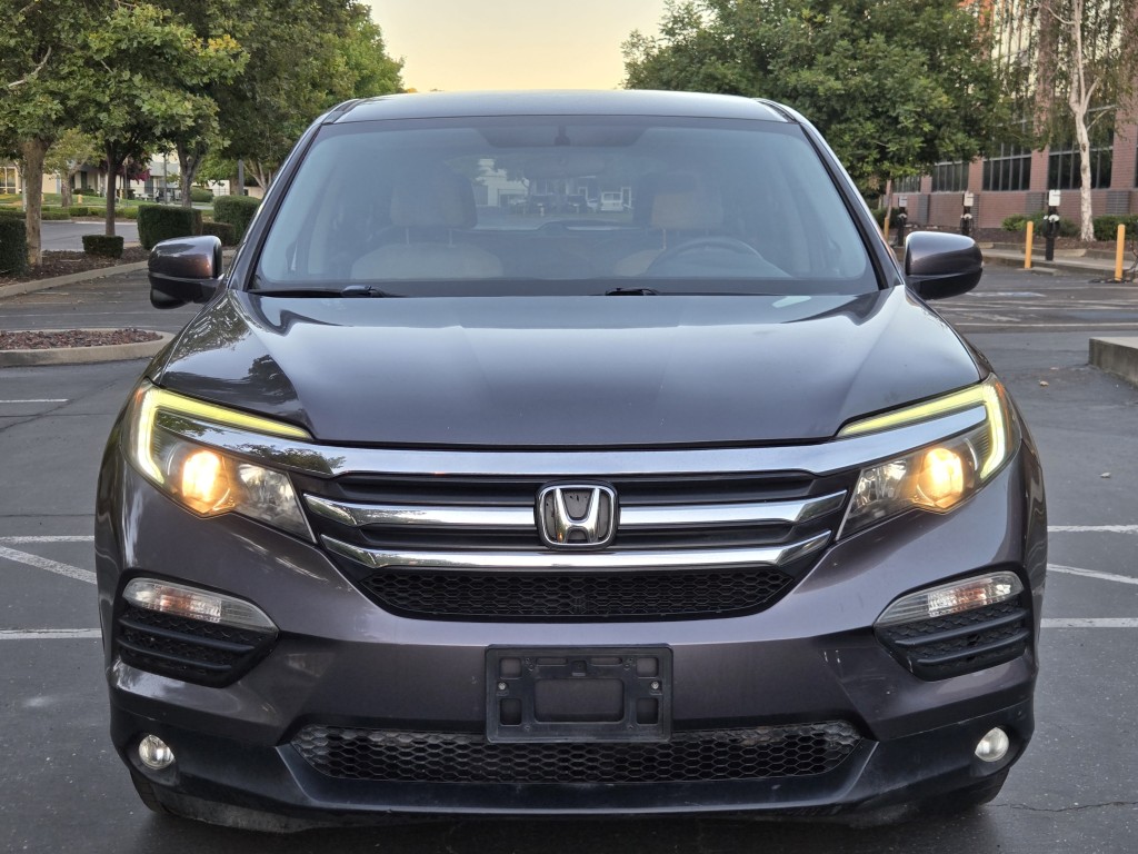 honda pilot 2017 5FNYF5H30HB009890 image honda pilot 2017 5FNYF5H30HB009890 image
