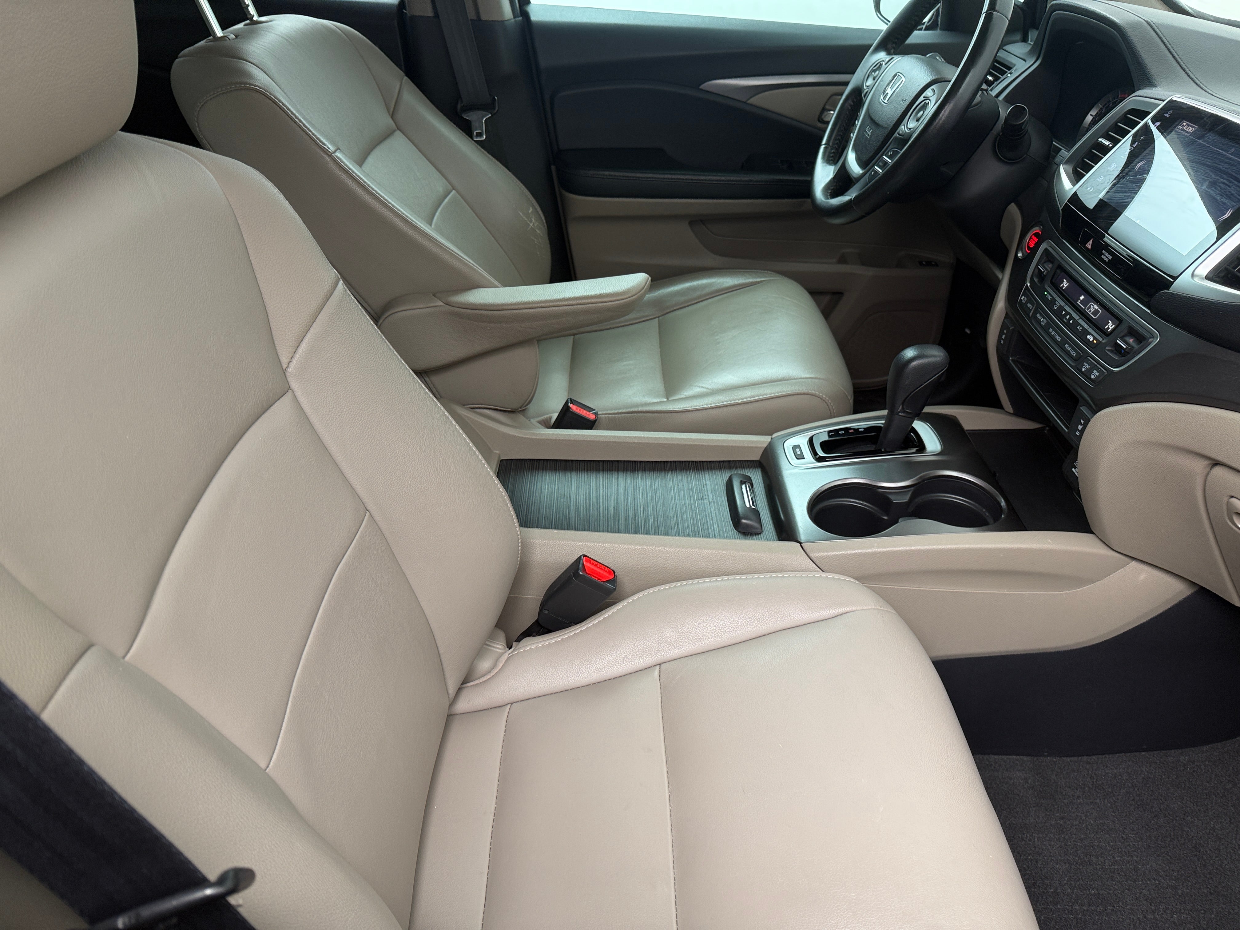 honda pilot 2017 5FNYF5H6XHB022558 image honda pilot 2017 5FNYF5H6XHB022558 image