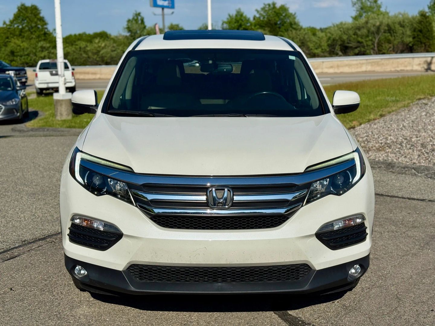honda pilot 2017 5FNYF6H89HB103817 image honda pilot 2017 5FNYF6H89HB103817 image