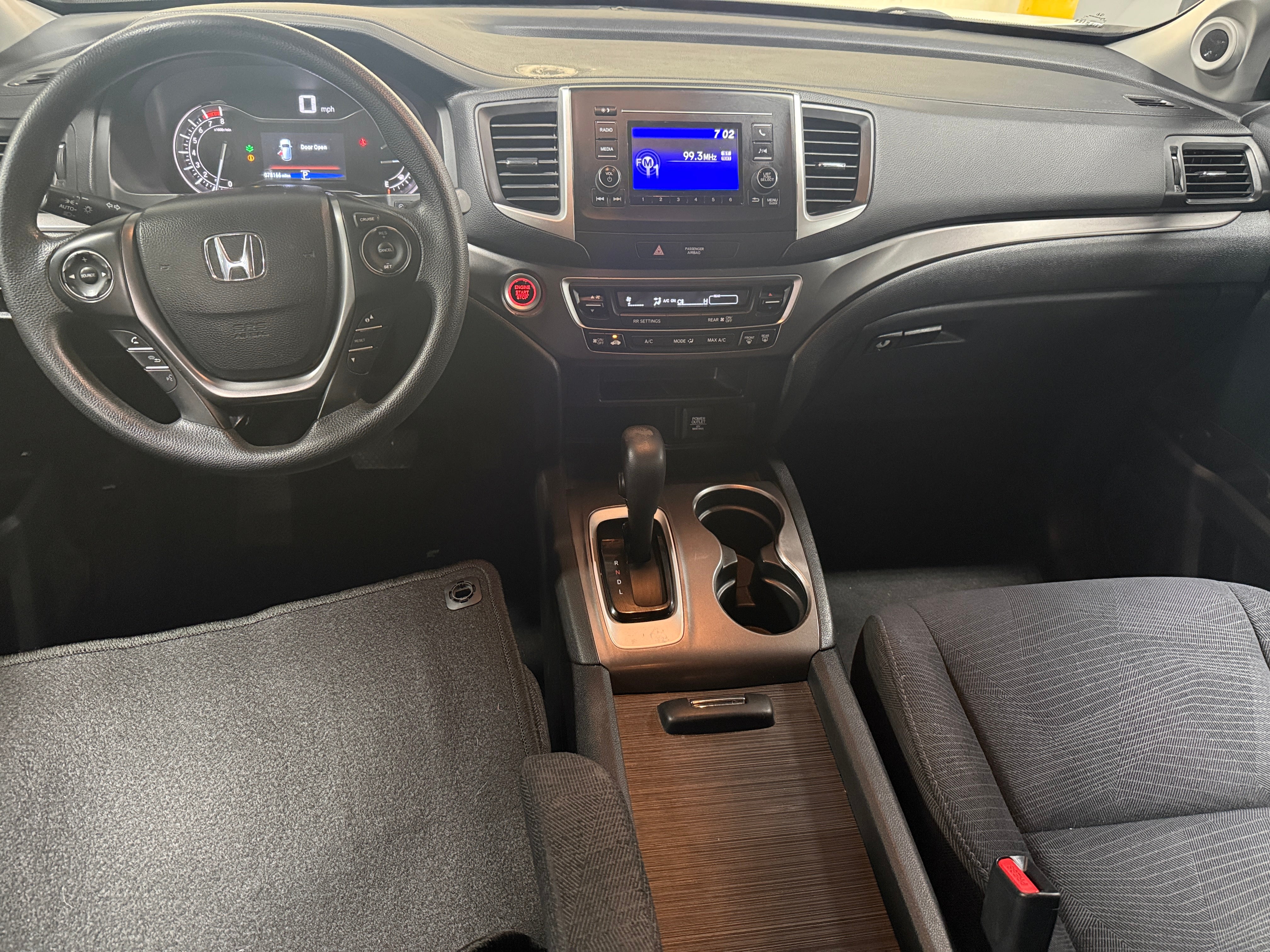honda pilot 2017 5FNYF6H19HB019287 image honda pilot 2017 5FNYF6H19HB019287 image