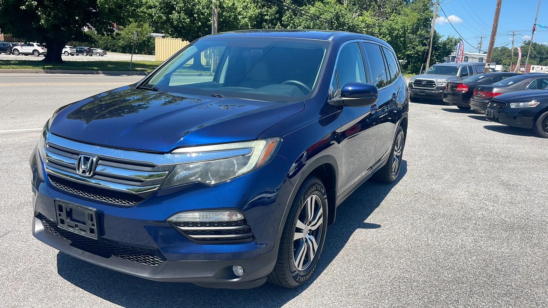 honda pilot 2017 5FNYF6H32HB072379 image honda pilot 2017 5FNYF6H32HB072379 image
