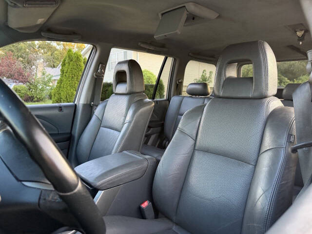 honda pilot 2004 2HKYF186X4H507867 image honda pilot 2004 2HKYF186X4H507867 image