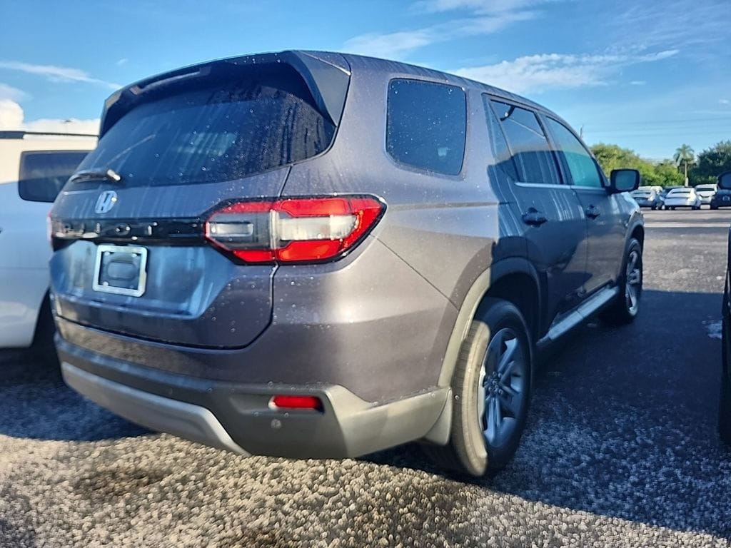 honda pilot 2024 5FNYG1H59RB003210 image honda pilot 2024 5FNYG1H59RB003210 image