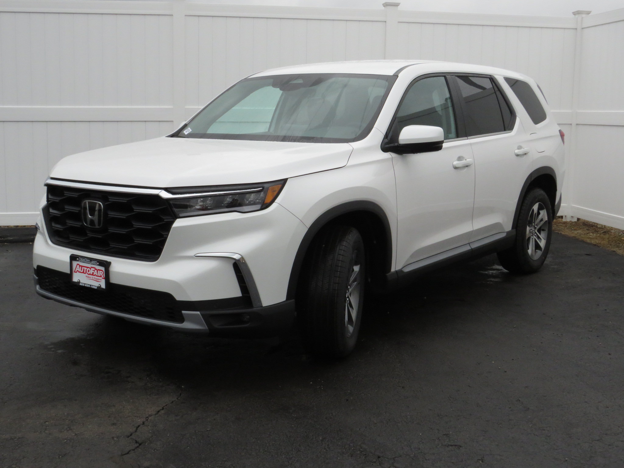 honda pilot 2024 5FNYG1H50RB027976 image honda pilot 2024 5FNYG1H50RB027976 image