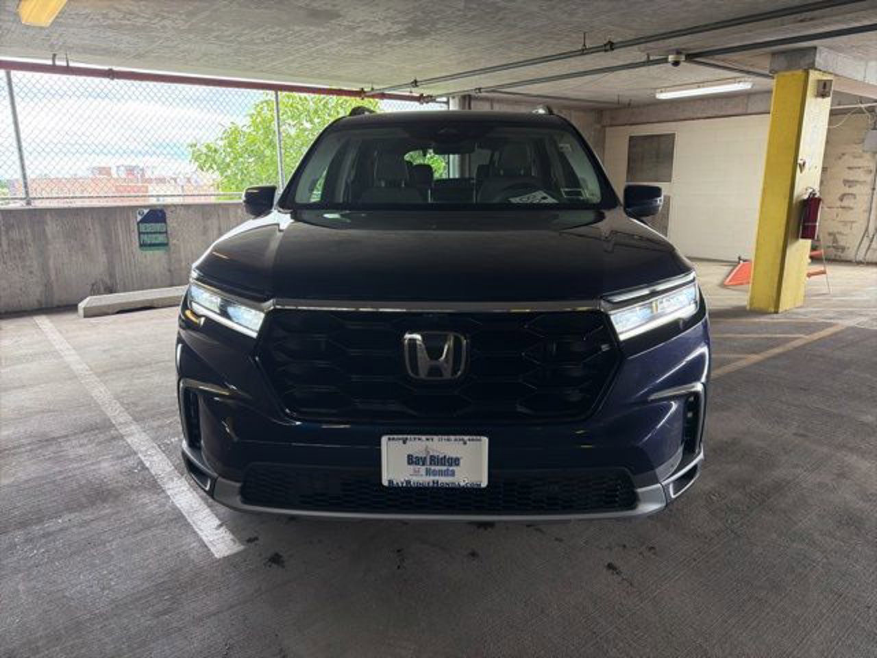 honda pilot 2024 5FNYG1H83RB005321 image honda pilot 2024 5FNYG1H83RB005321 image