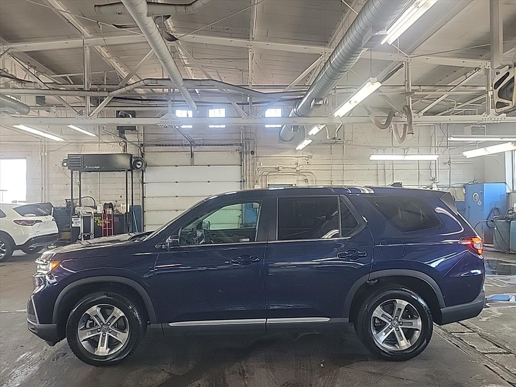 honda pilot 2024 5FNYG1H59RB047448 image honda pilot 2024 5FNYG1H59RB047448 image