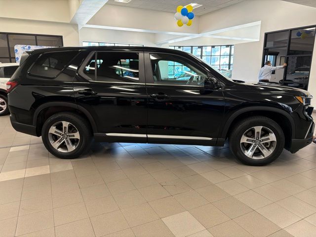 honda pilot 2024 5FNYG1H5XRB014233 image honda pilot 2024 5FNYG1H5XRB014233 image