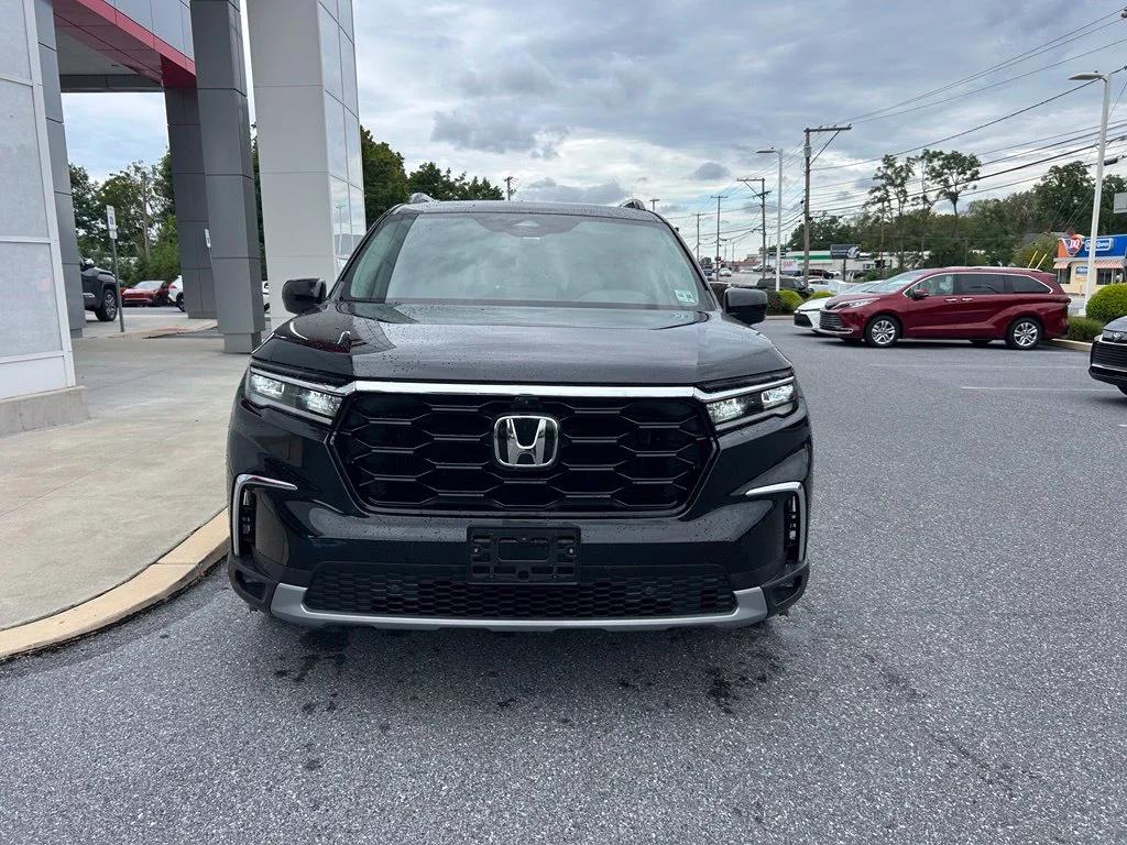 honda pilot 2025 5FNYG1H82SB045220 image honda pilot 2025 5FNYG1H82SB045220 image