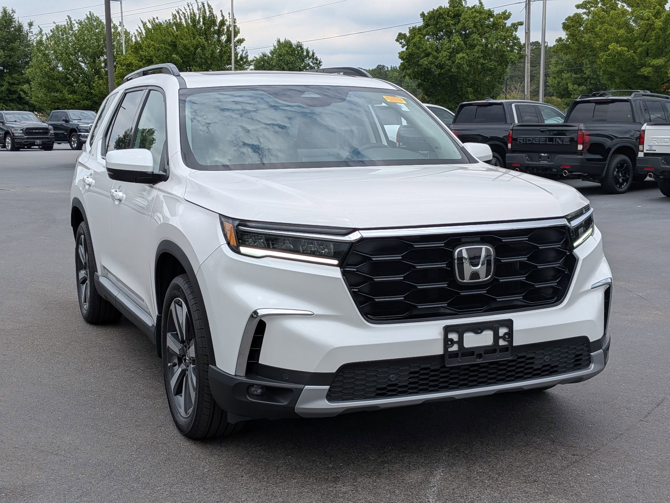 honda pilot 2025 5FNYG2H75SB016839 image honda pilot 2025 5FNYG2H75SB016839 image