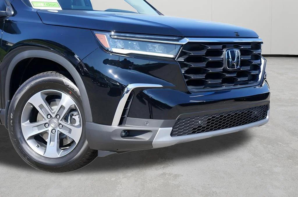 honda pilot 2025 5FNYG1H42SB131561 image honda pilot 2025 5FNYG1H42SB131561 image