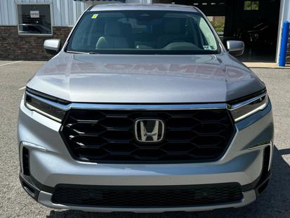 honda pilot 2025 5FNYG1H40SB033063 image honda pilot 2025 5FNYG1H40SB033063 image