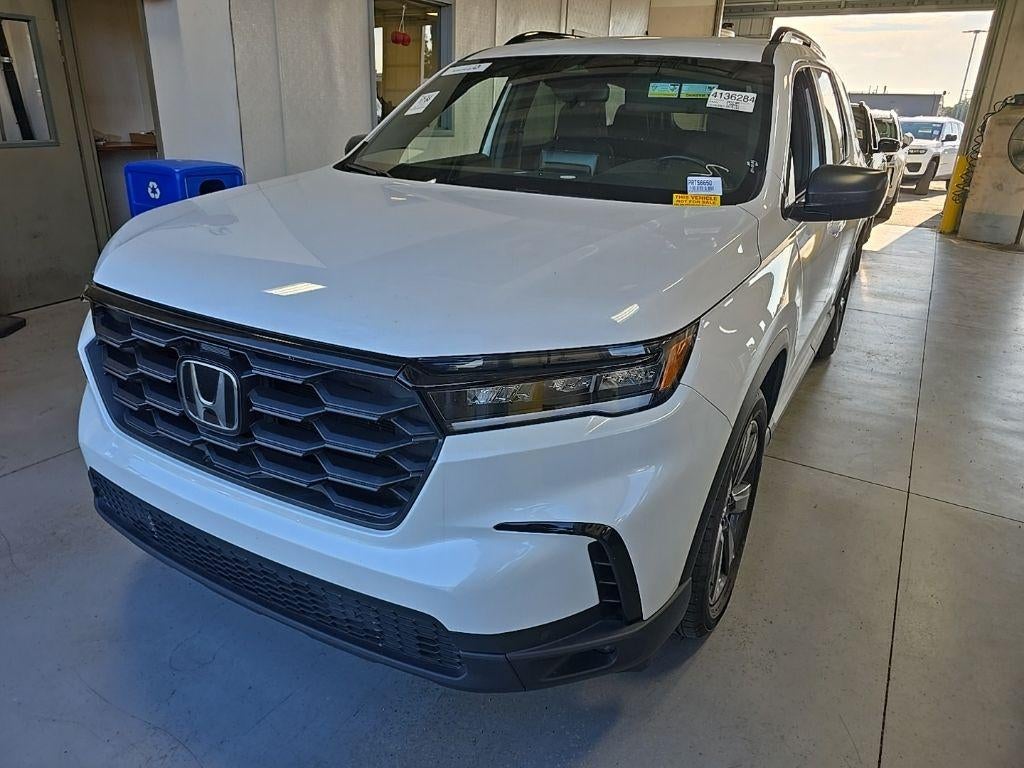 honda pilot 2025 5FNYG1H32SB054455 image honda pilot 2025 5FNYG1H32SB054455 image
