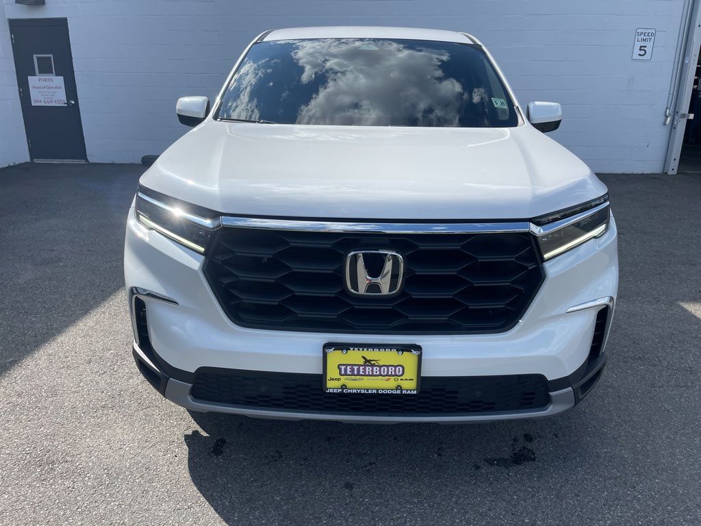 honda pilot 2025 5FNYG1H49SB017668 image honda pilot 2025 5FNYG1H49SB017668 image